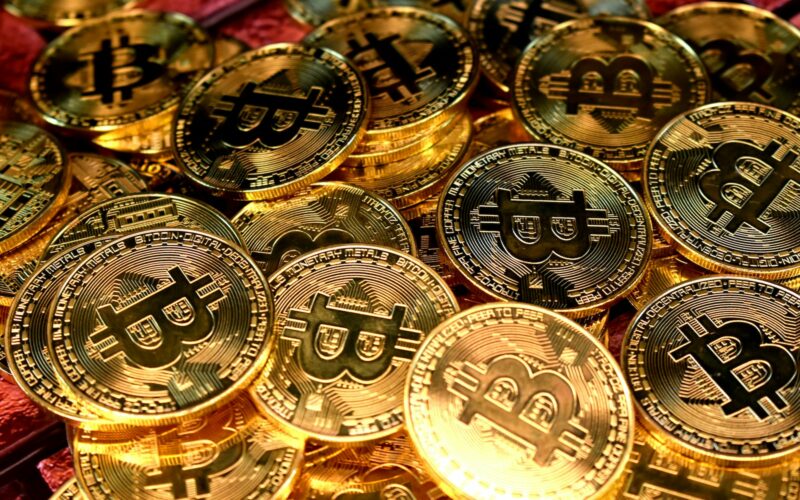 gold and silver round coins